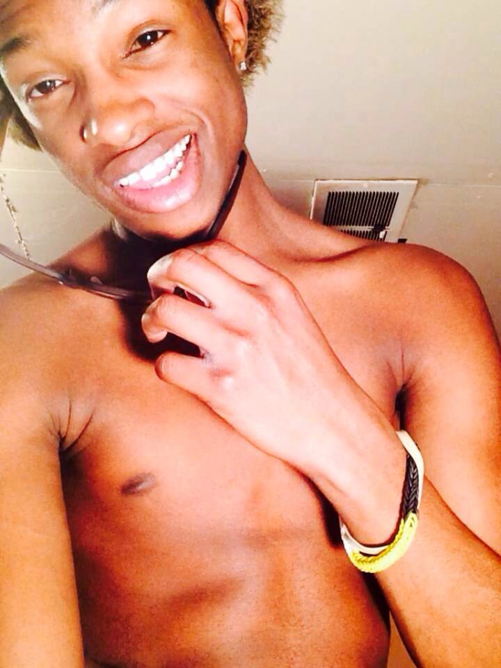 Black-Gay-Teen-Self-Pics-FREE
